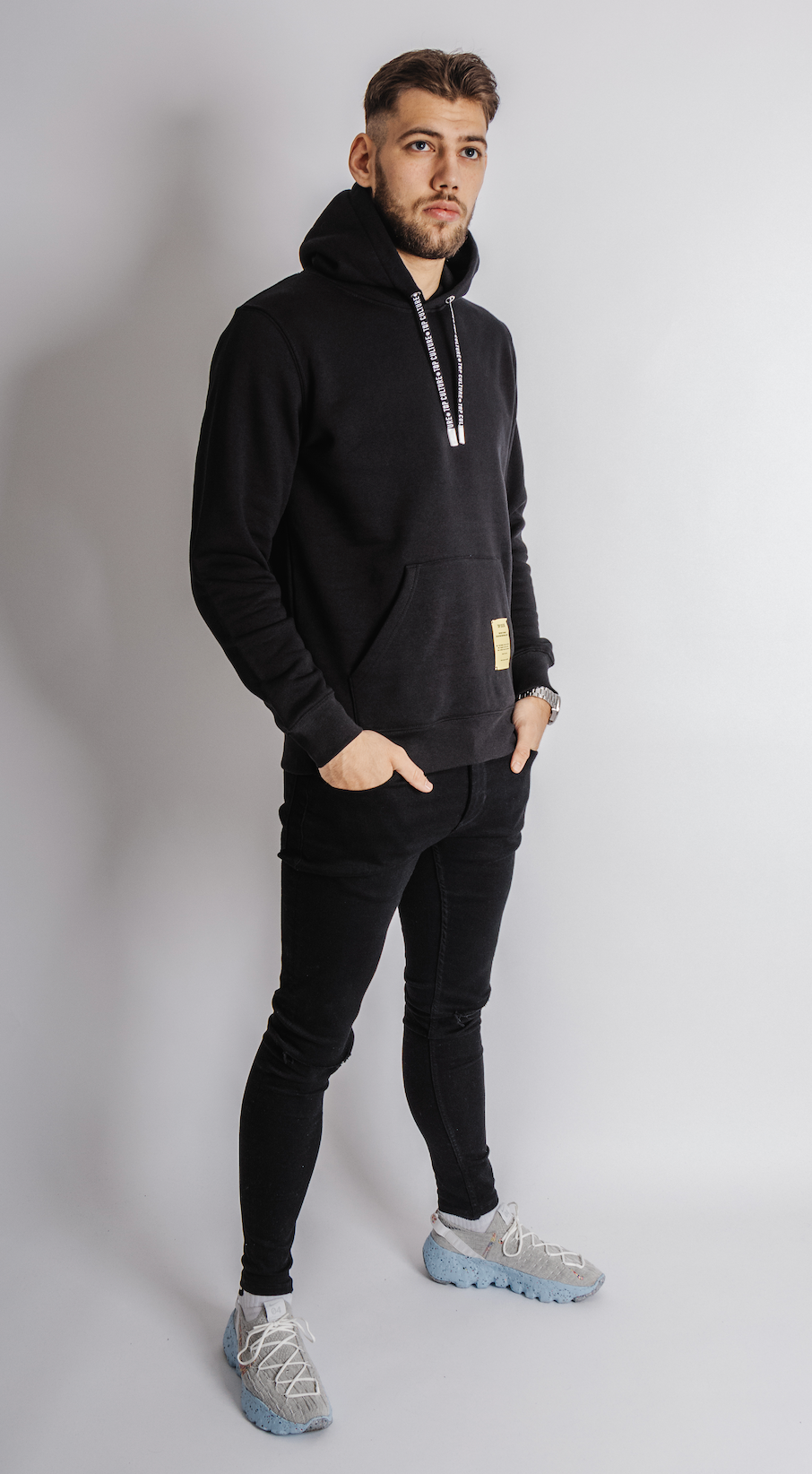 label hoodie black - normal fit